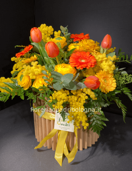 Cappelliera fiori e mimosa